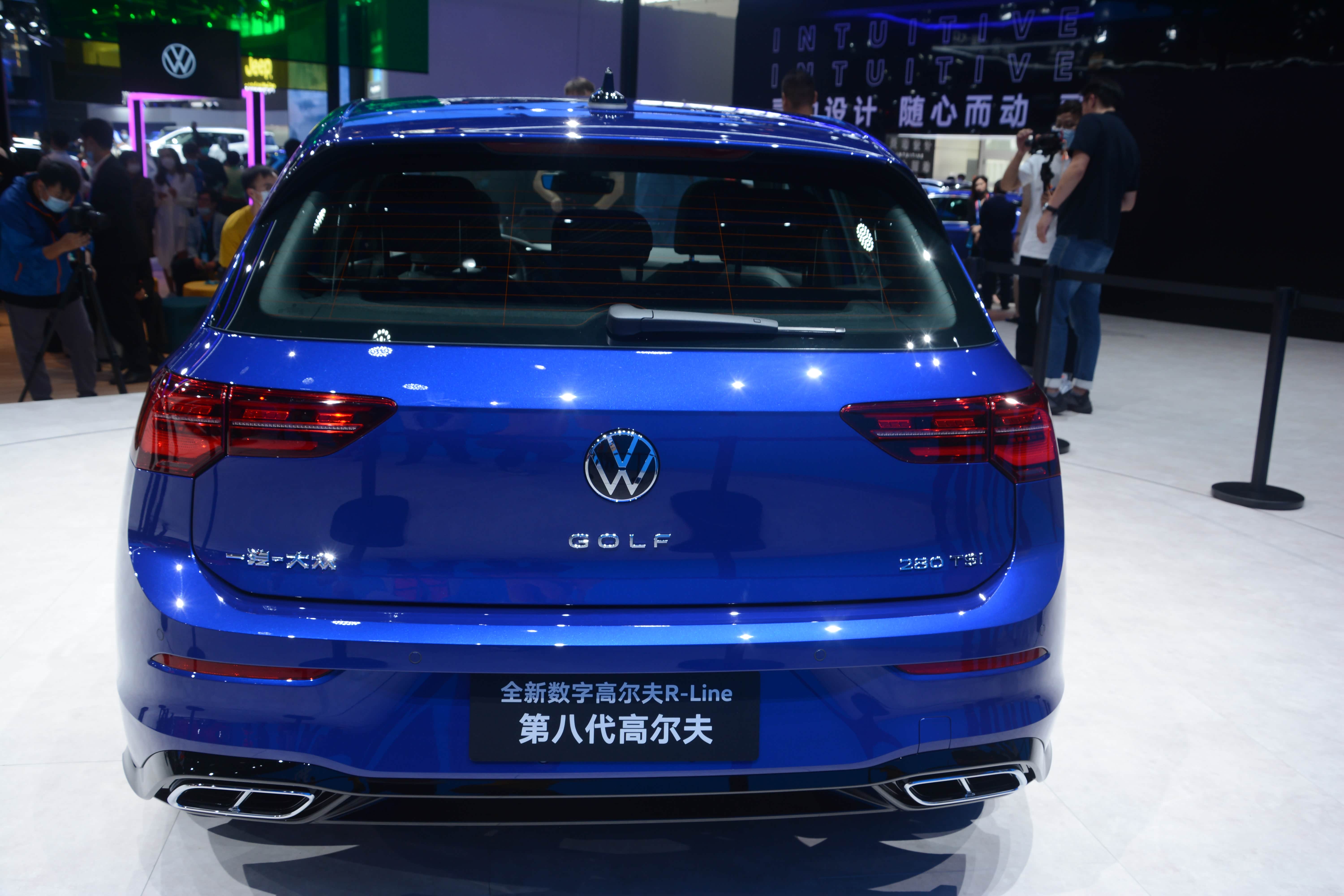 2020北京车展第八代高尔夫内饰不再套娃