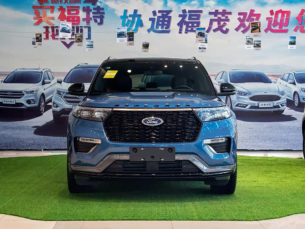 中大型suv也能玩出性能范进店实拍全新福特探险者stline