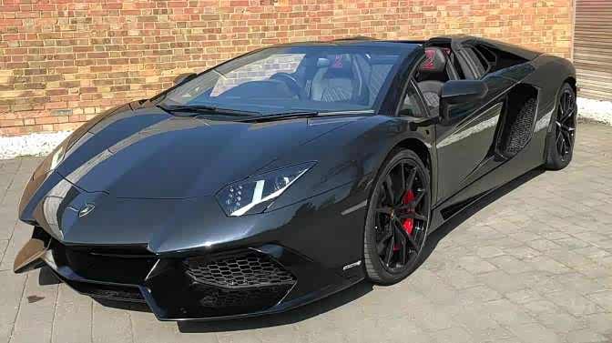 实拍兰博基尼"大牛"五十周年纪念版,颜值爆表啊