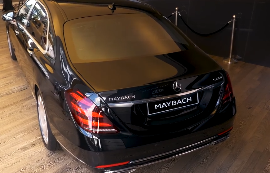 迈巴赫s650 v12外观内饰实拍视频!豪华感十足!