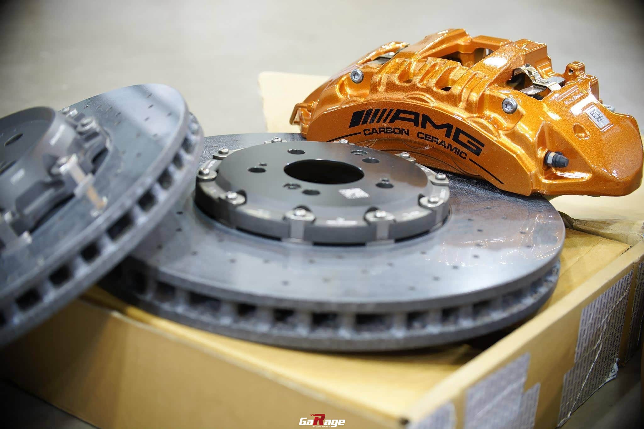 土豪不土奔驰w222s63改装amg碳陶刹车套件