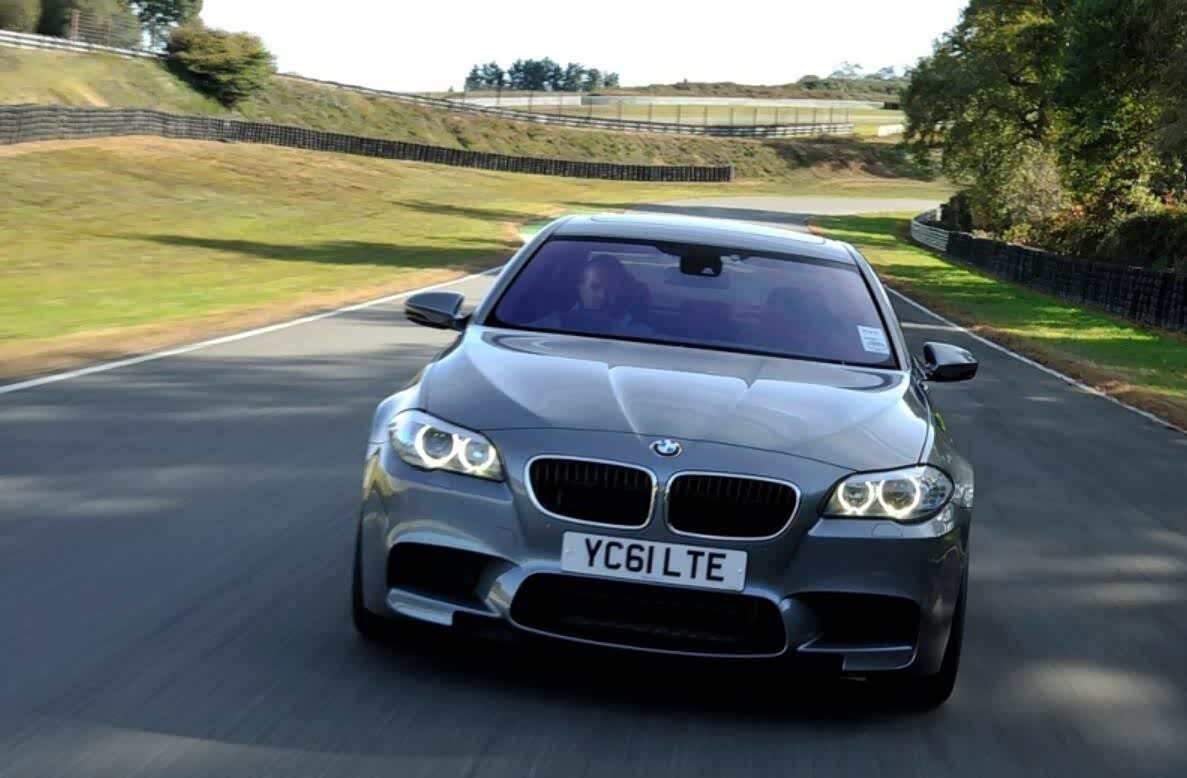 36年来历代宝马m5车型同框展示