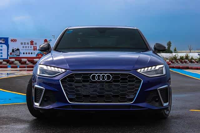 德系同级运动最优生——奥迪a4l 45 quattro