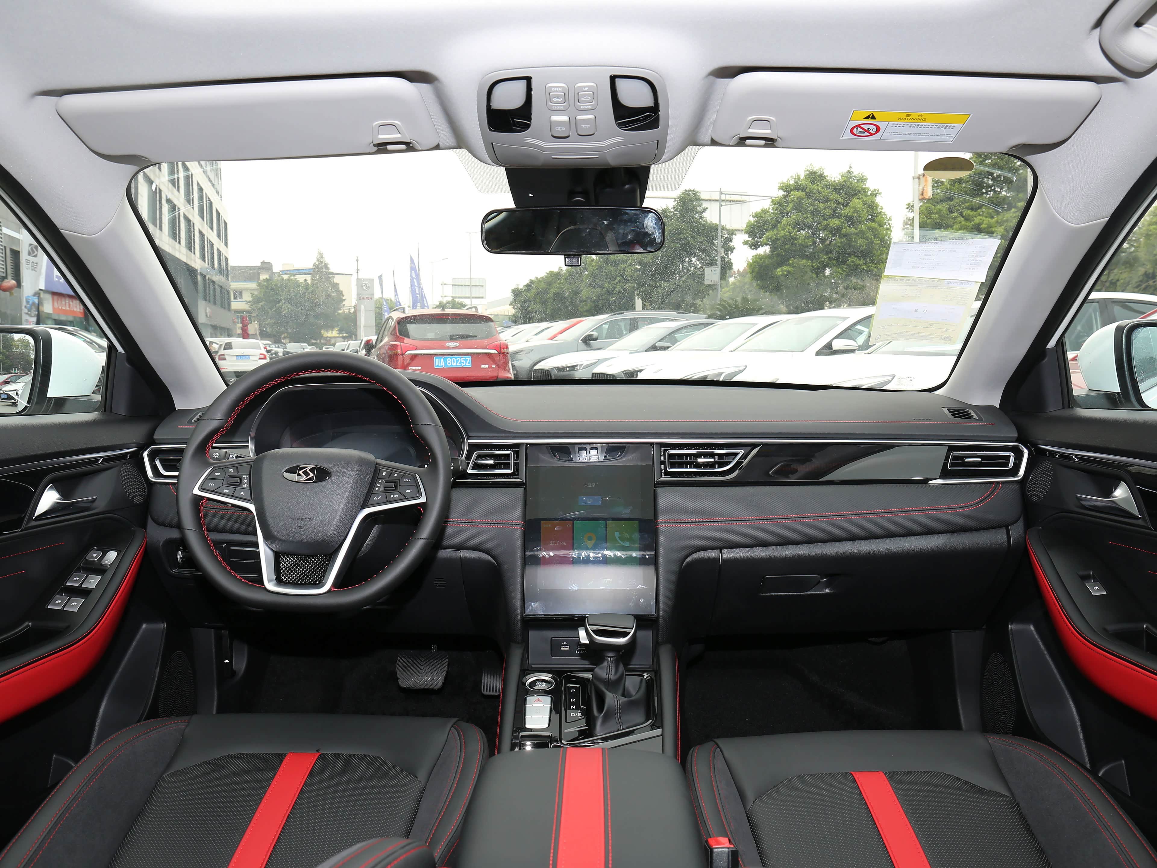 思皓a5购车手册:推荐尊贵智联型,双大屏 掀背尾门真的香 —— jac江淮