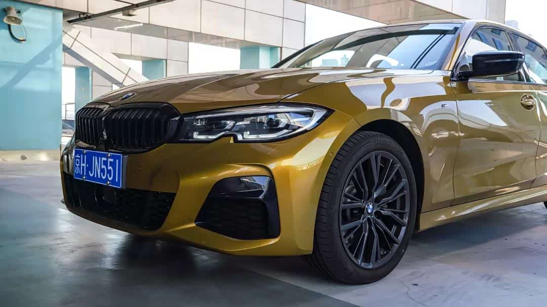 宝马330i、330Li对比试驾！加钱上高功率3系究竟值不值得？