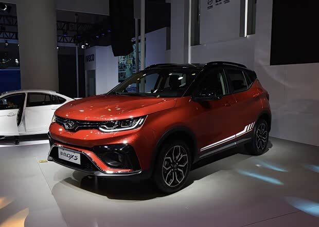 东南dx5成都车展正式亮相,预售价6.99万元起