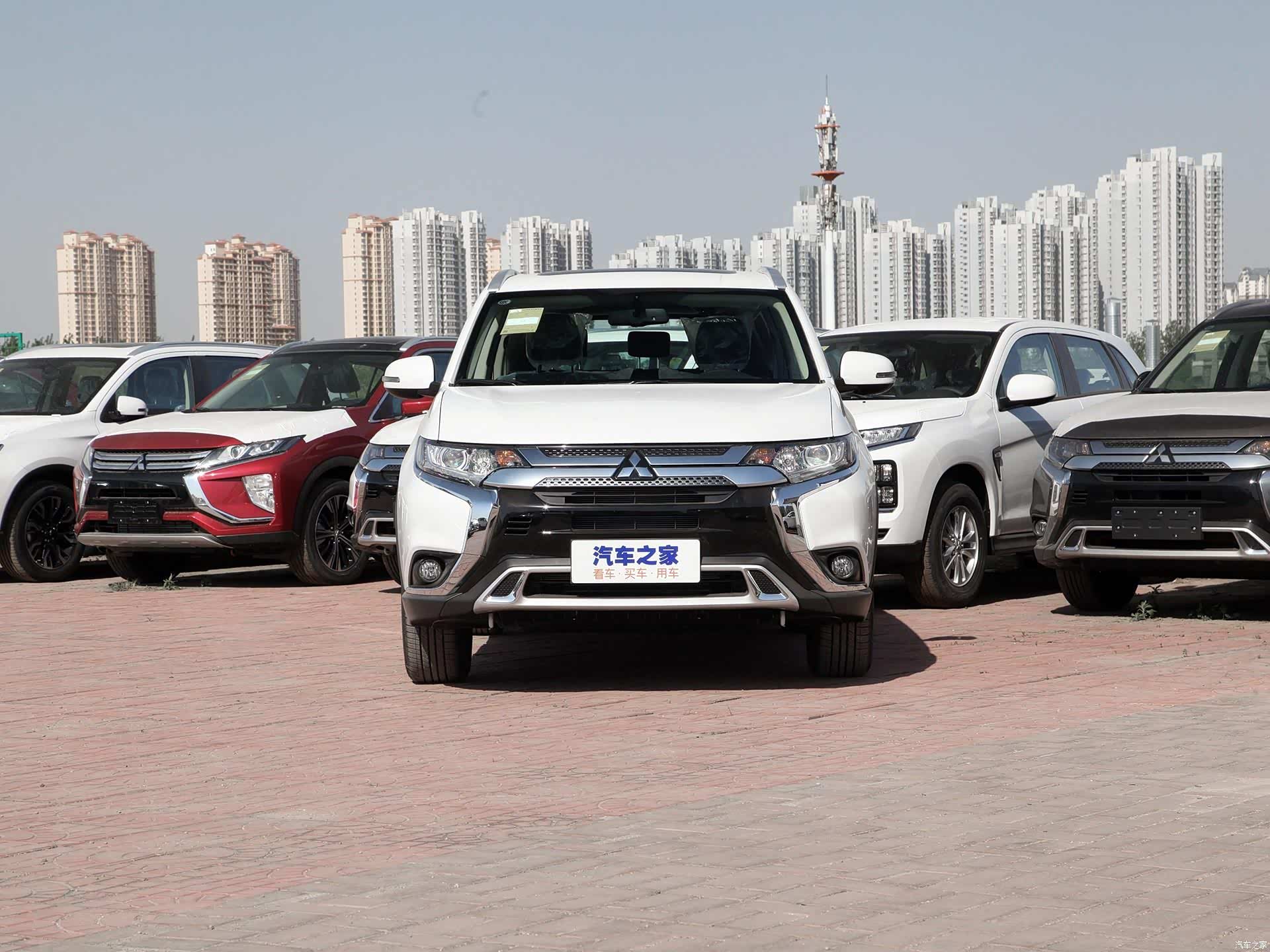 2020款三菱欧蓝德配置曝光:5/7座任选,2.0l cvt,车载系统升级