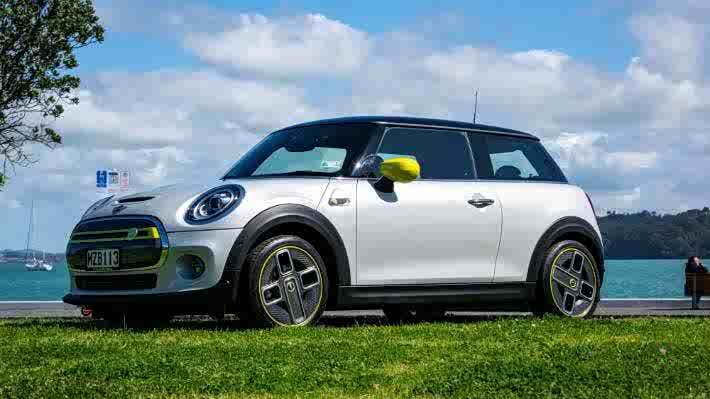纯电动MINI Cooper SE:开起来依旧很Mini_车家号_发现车生活_汽车之家