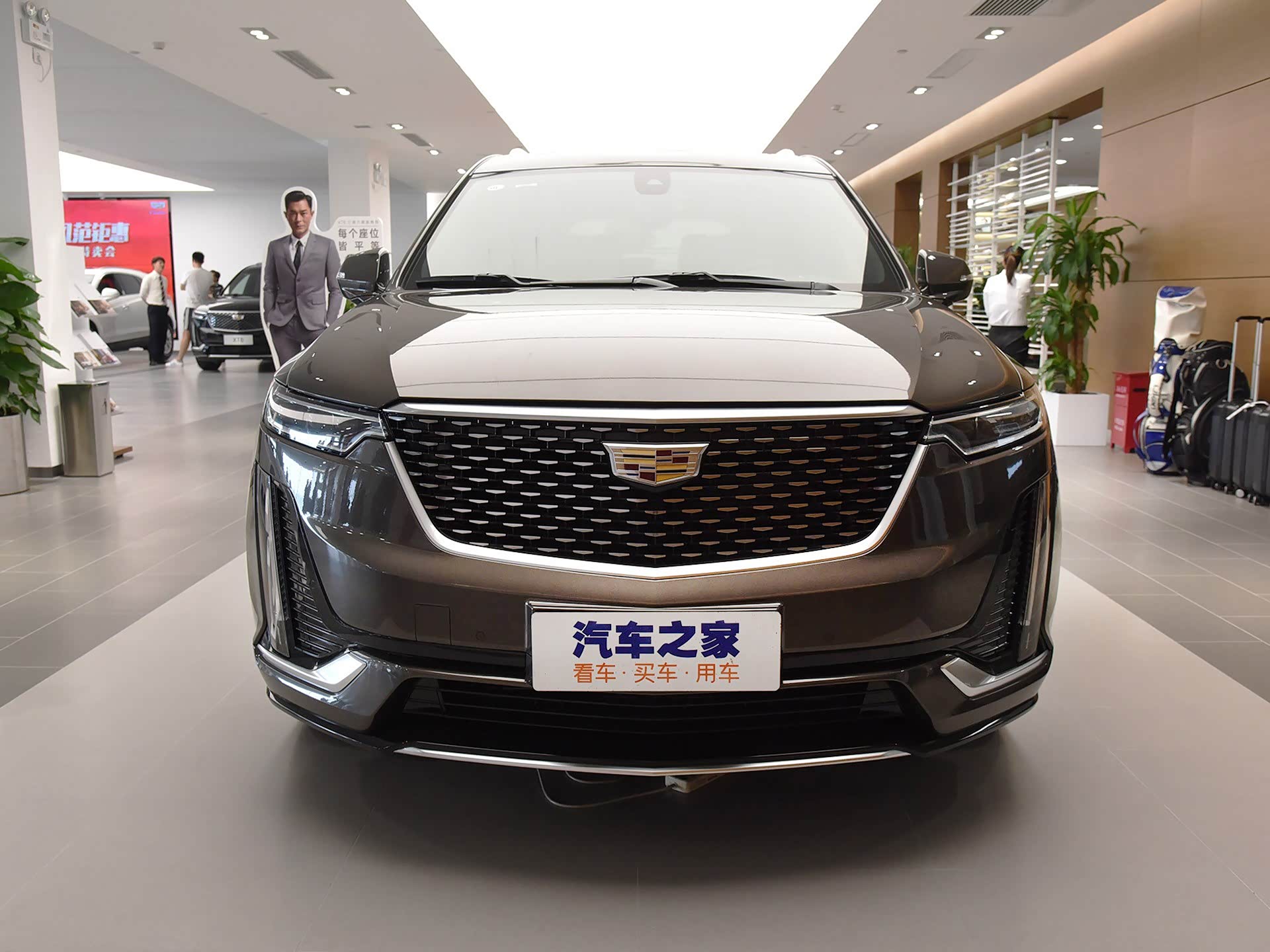 凯迪拉克xt6 七座型上市!共推出三款车型,售价41.97-45.97万元