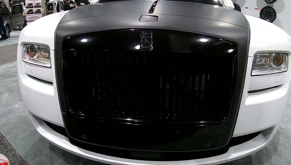 劳斯莱斯黑白双色车身鉴赏,看起来非常豪华