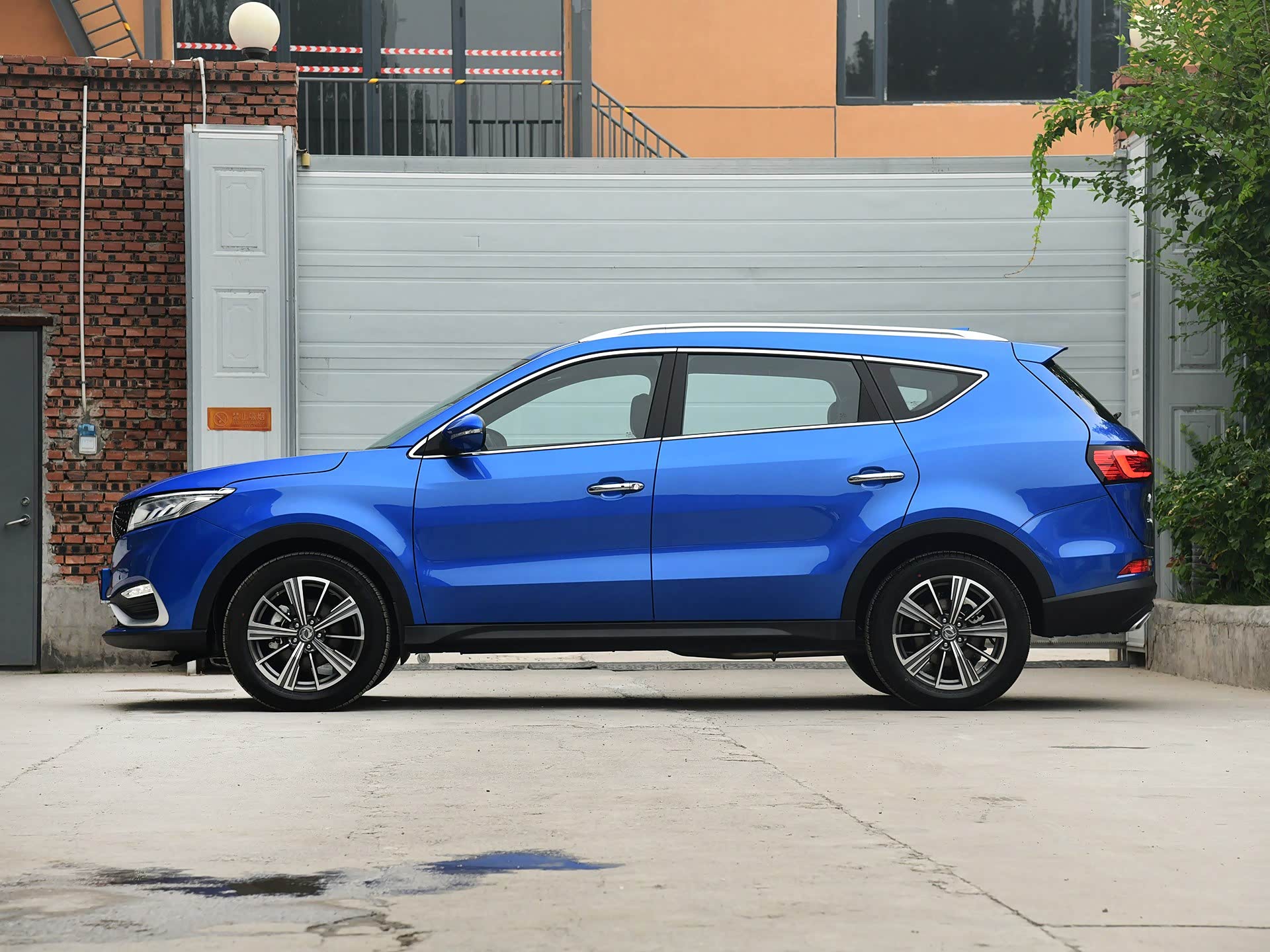 东风风光580pro全新改款,动力内饰全提升,果然风光