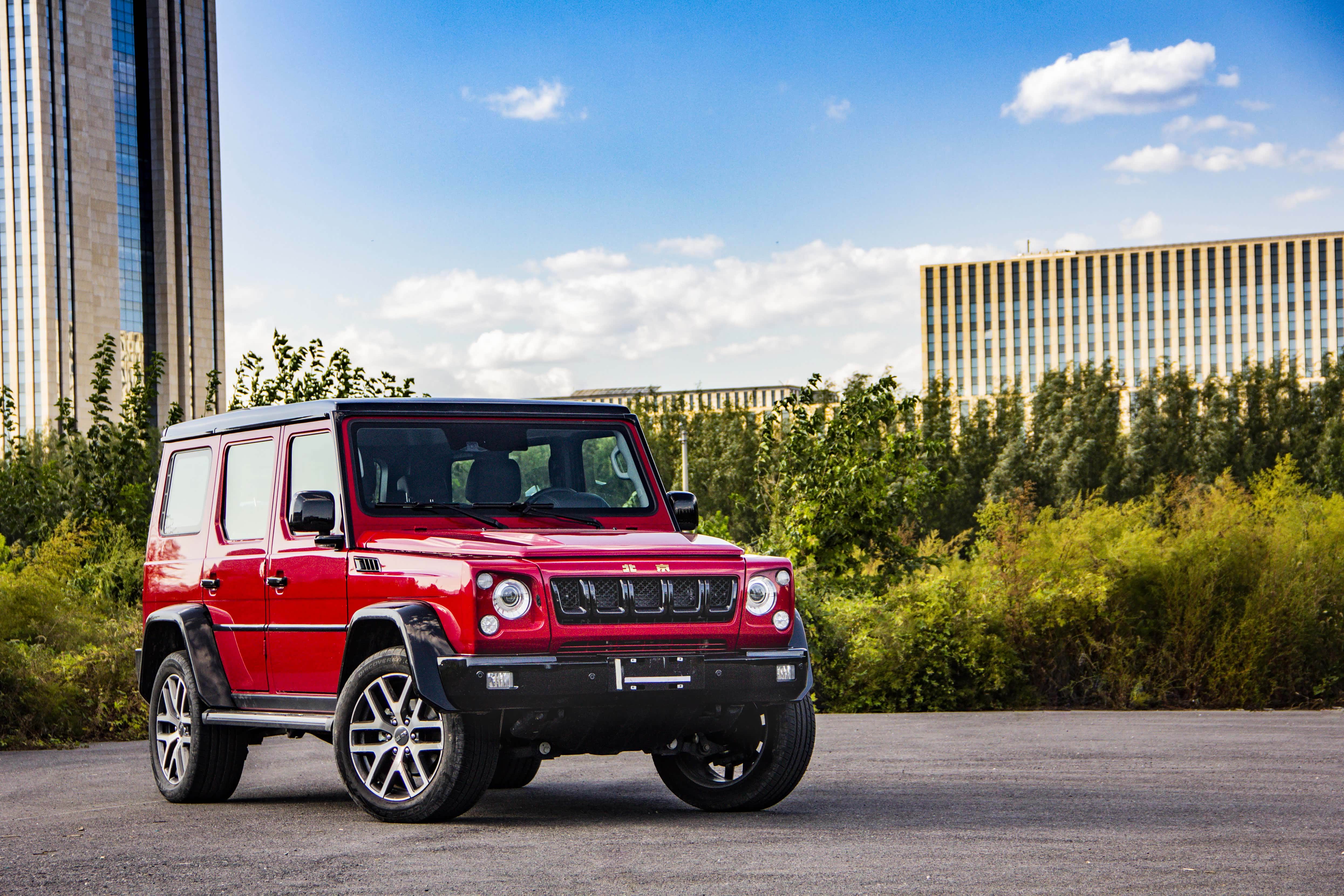 笑傲天地间 试驾2020款bj80至尊版