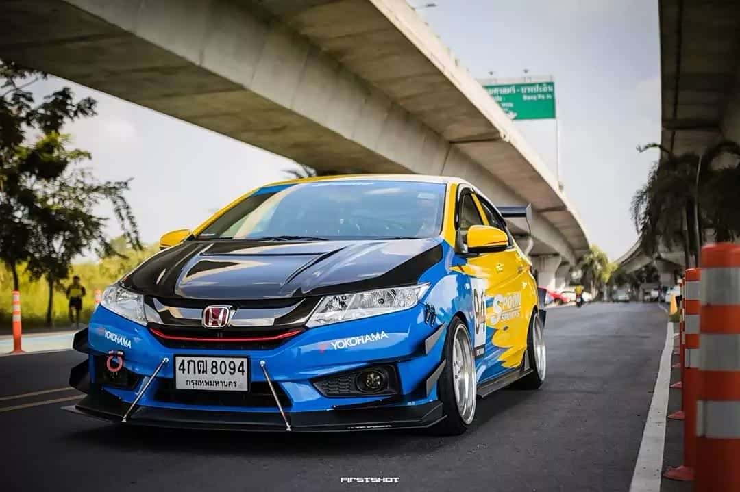 本田粉钟爱的黄蓝配色改装品牌spoon究竟有何魅力