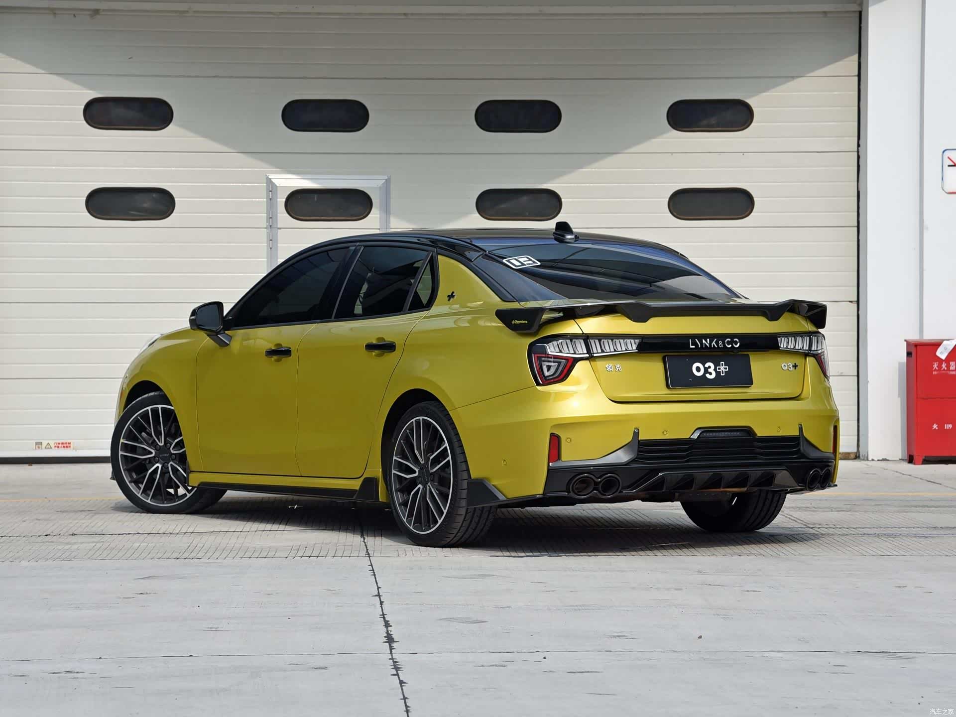 动力总成来自沃尔沃"t5"系列,四驱系统在同级并不常见.