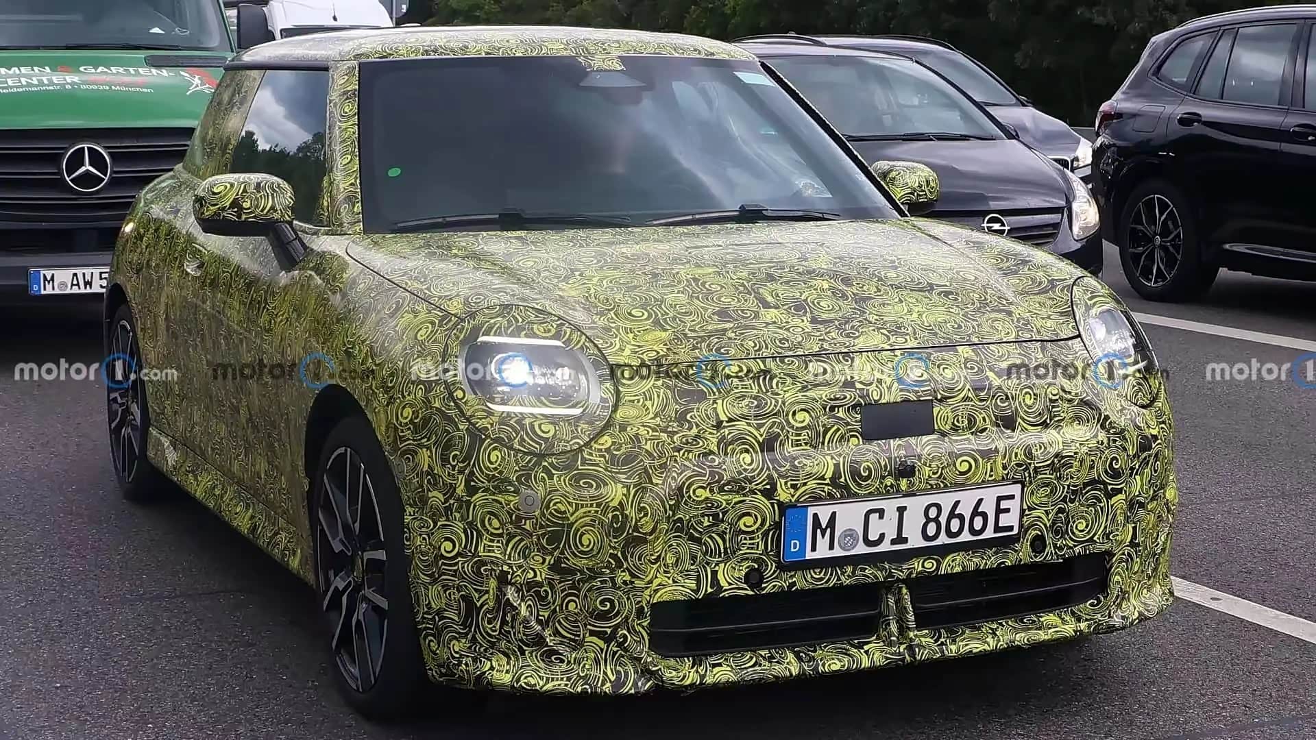 全新一代MINI COOPER EV谍照曝光:外观设计与动力性能令人期待_车家号_发现车生活_汽车之家