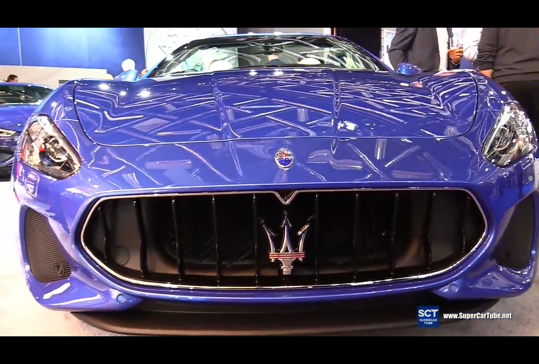 深蓝色玛莎拉蒂granturismo mc pinifarina