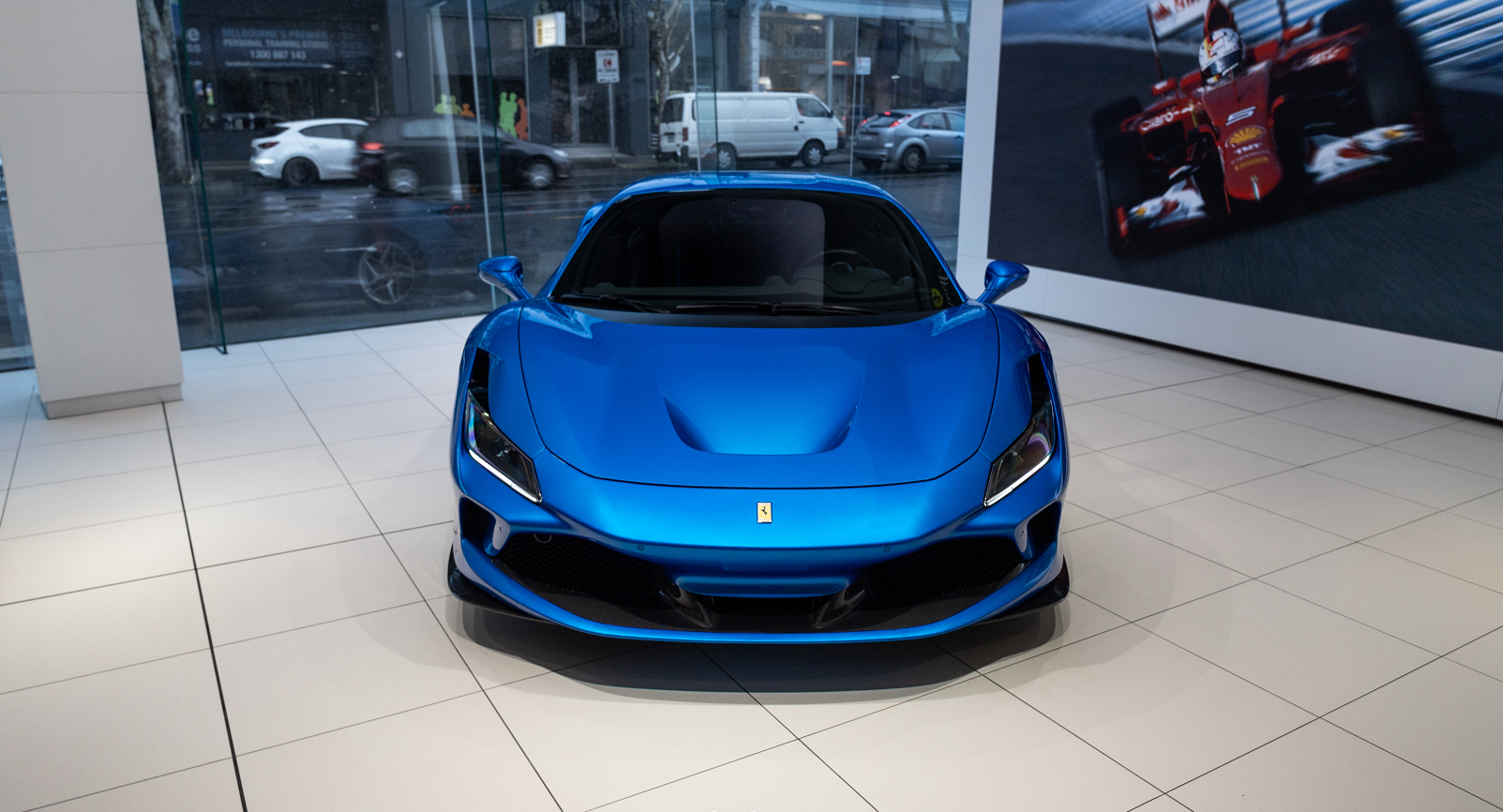 720匹马力零百加速只要29秒全新法拉利f8tributo海外实拍