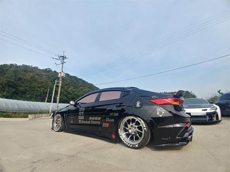 你不知道的改装风格 现代伊兰特气动避震悬挂姿态改装