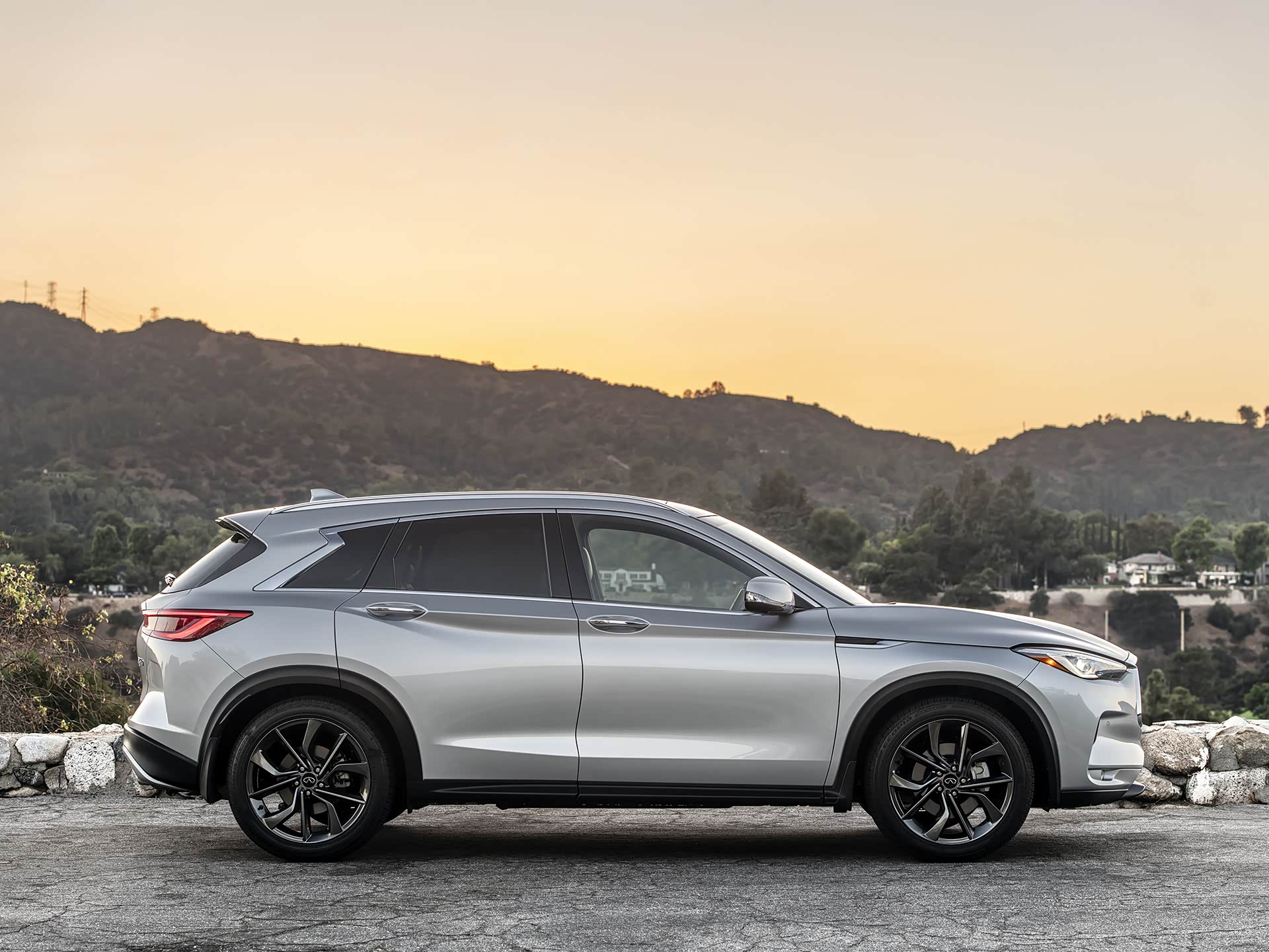 英菲尼迪发布了2021款美版英菲尼迪qx50的官图