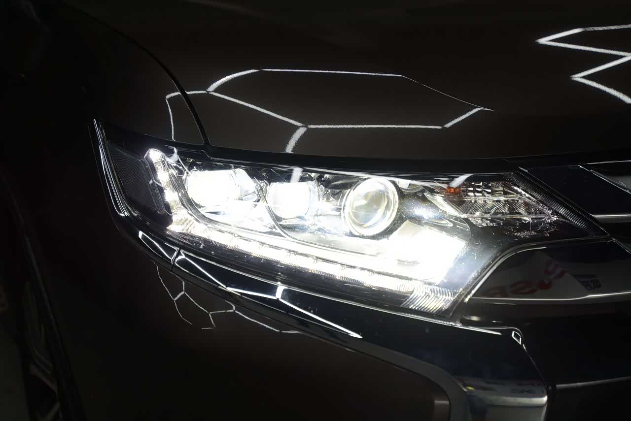 三菱欧蓝德大灯升级双光透镜,外观提升显著_车家号_发现车生活_汽车之