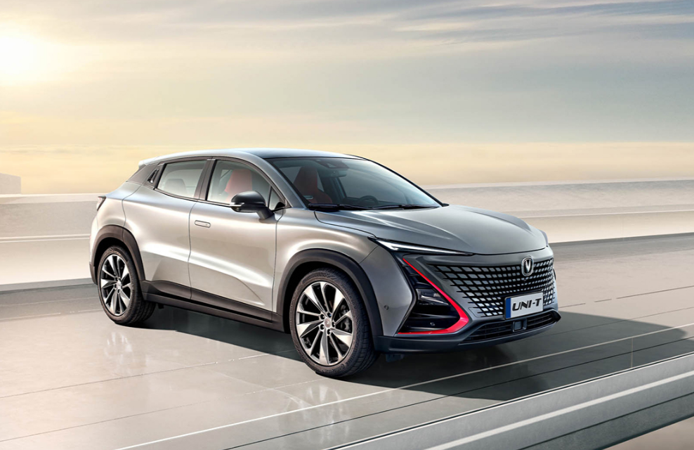 3 个字形容长安uni-t,这辆国产suv比想象中更出色