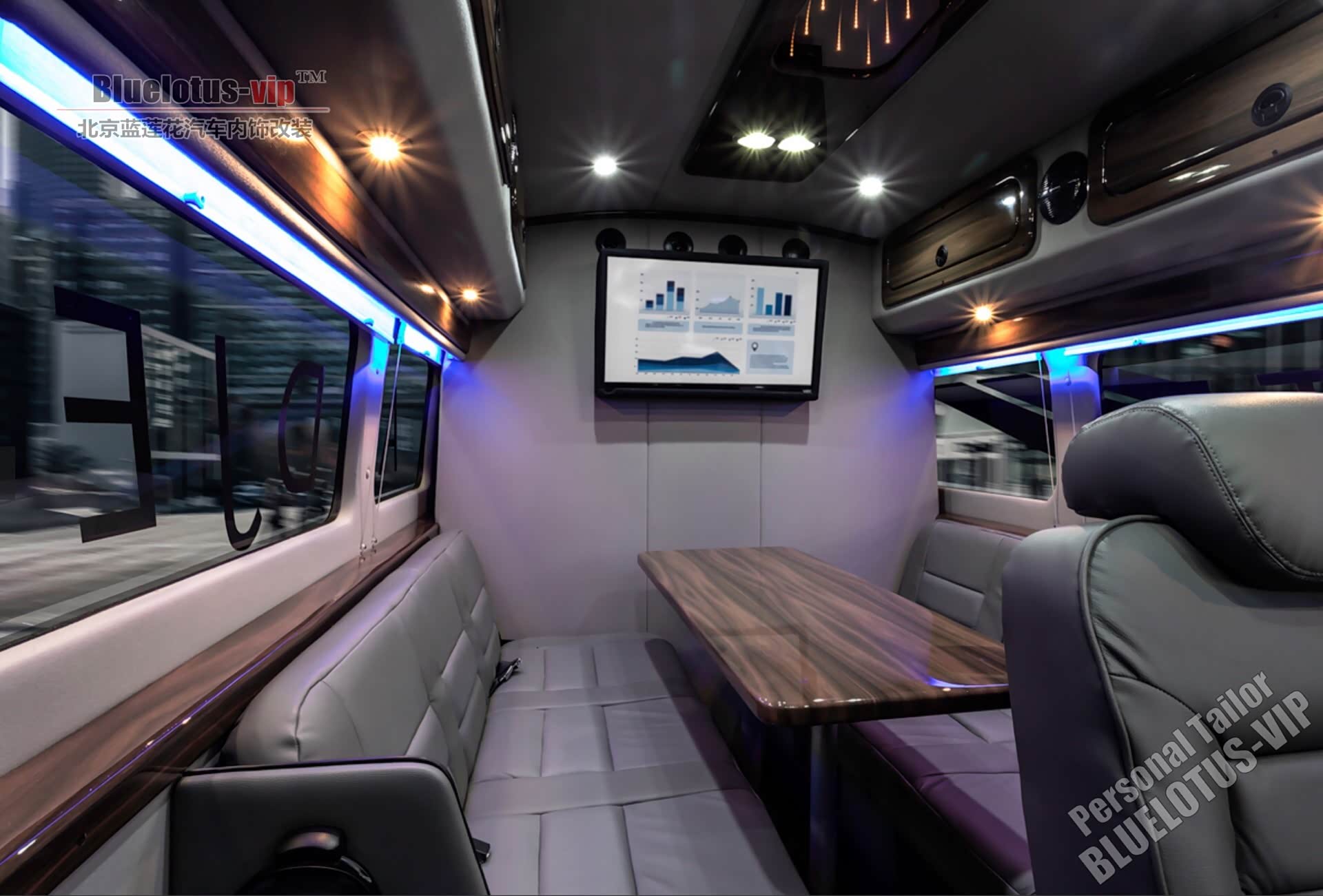 通讯指挥车内部改装案例图片-北京蓝莲花汽车内饰改装定制