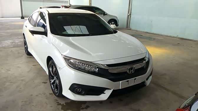 实拍白色本田思域素车,不得不说真漂亮