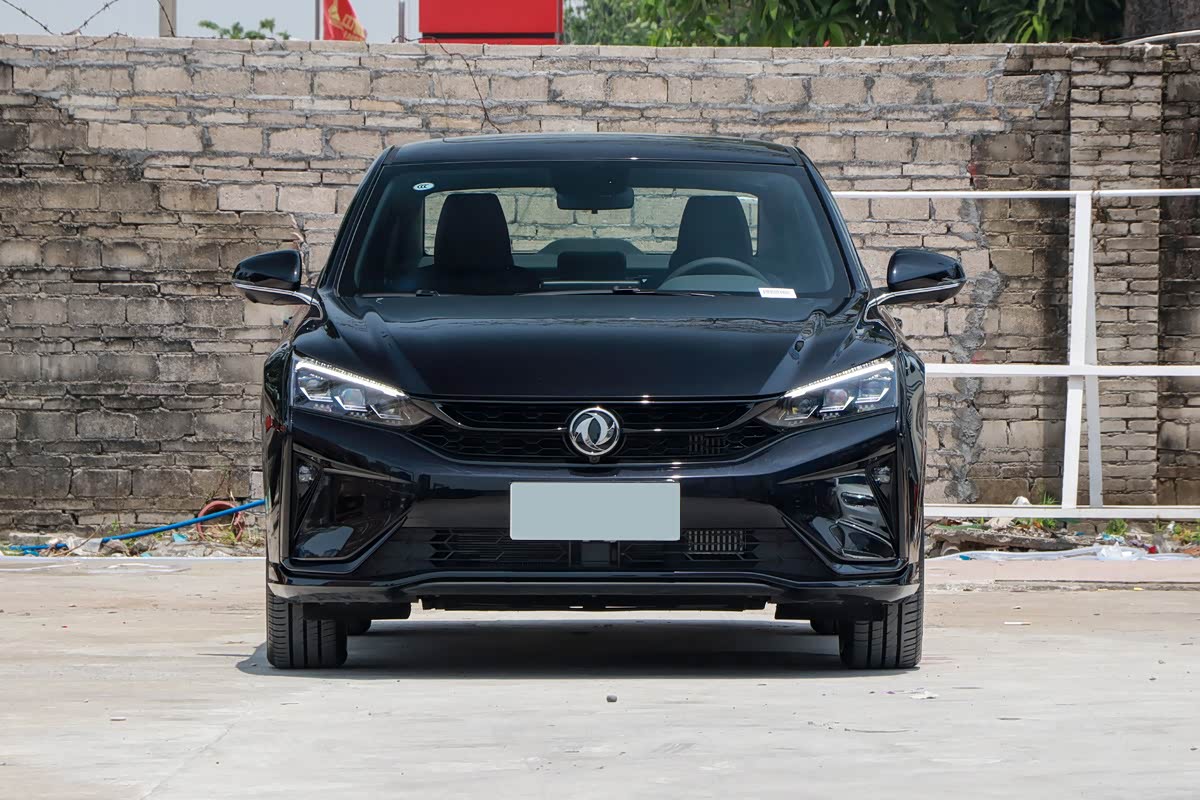 又一国产好车,东风风神奕炫骑士版到店实拍,外观黑化加持更动感