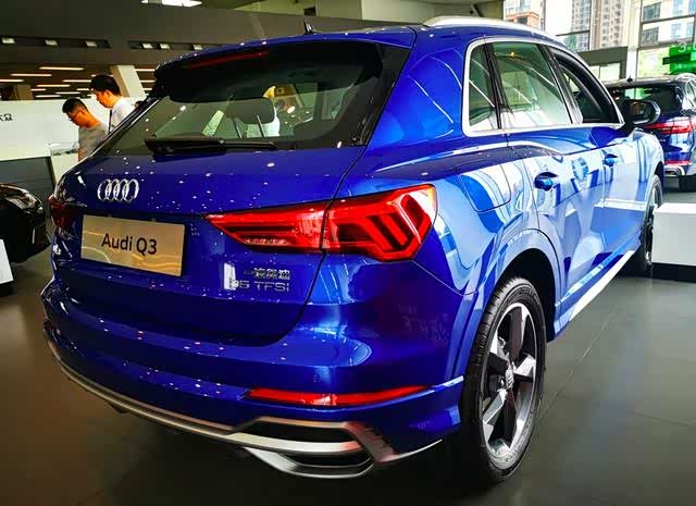 到店实拍2020款奥迪q3!蓝色车身质感不俗,售27.18万元起