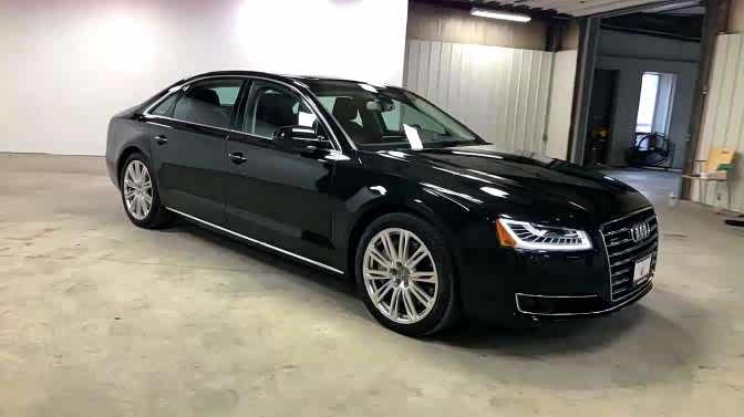 大气的外观强大的气场,看这辆黑色奥迪a8l.