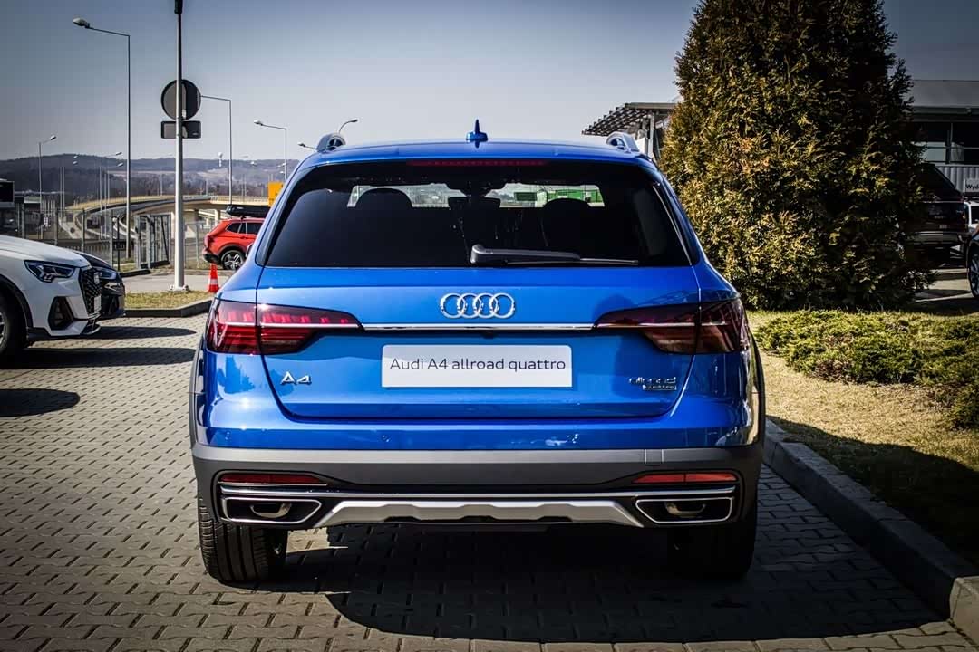 新款奥迪a4 allroad海外实车 轿车内涵的四驱越野瓦罐