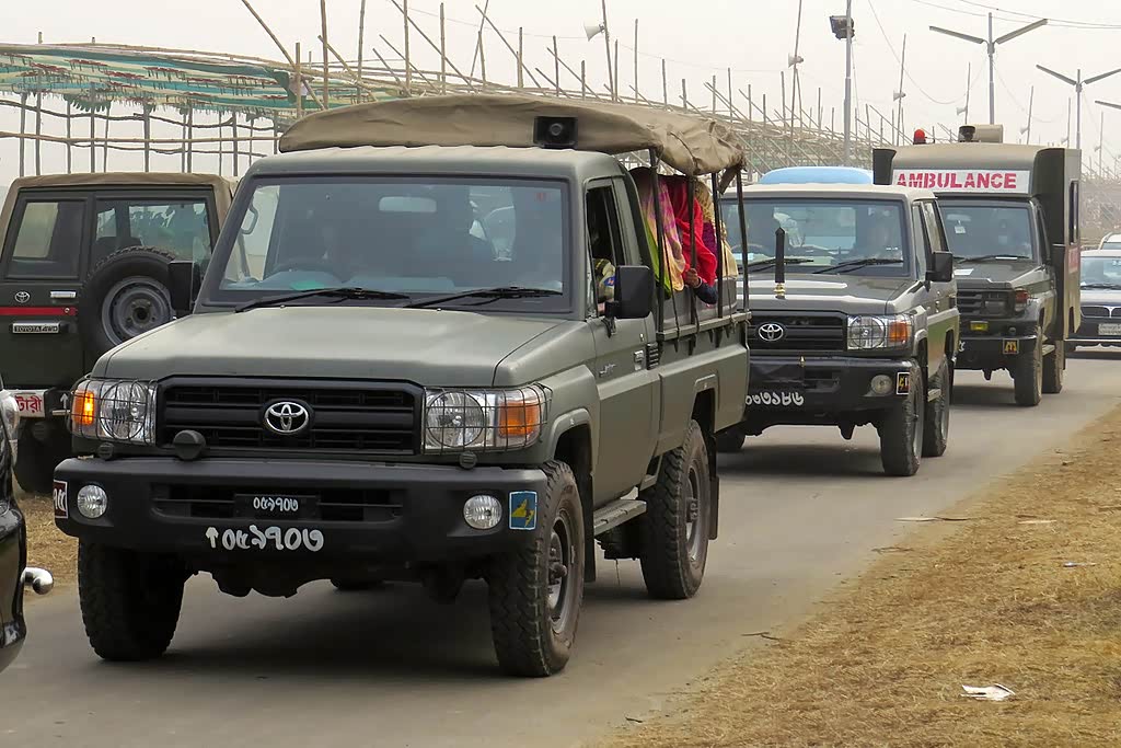 越野| 硬派越野车中的活化石 丰田陆地巡洋舰lc70系