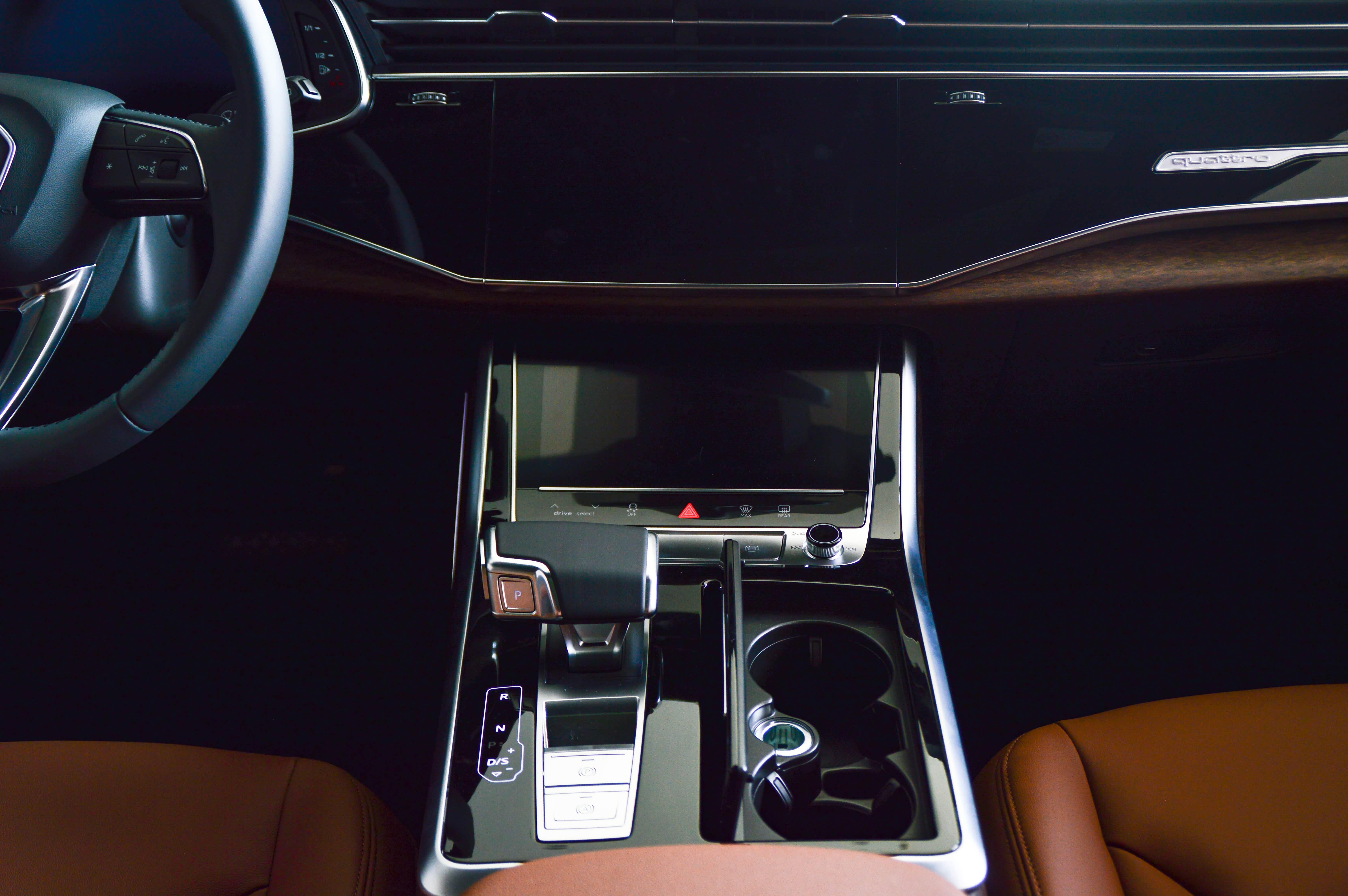 88万,全新奥迪q7到店实拍