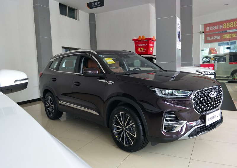 2021款瑞虎8plus实车进店星云紫色车身质感足配并线辅助