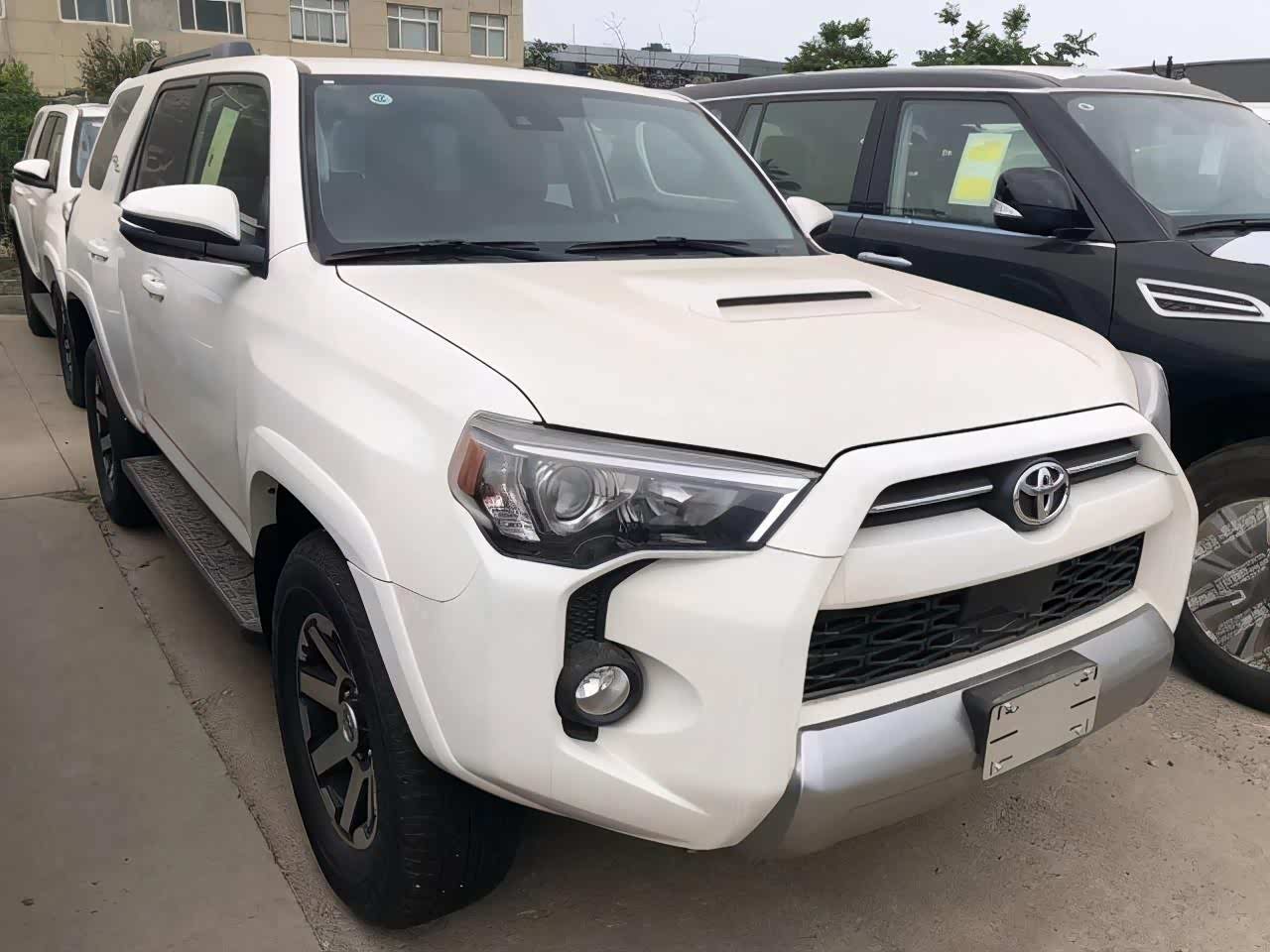 丰田超霸4runner与霸道的区别以及款型介绍