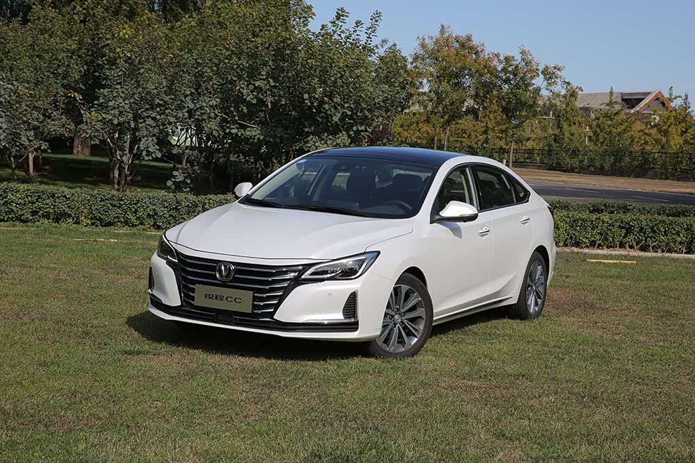 长安锐程cc,颜值在线配置良心,普通人都能买得起的b级车