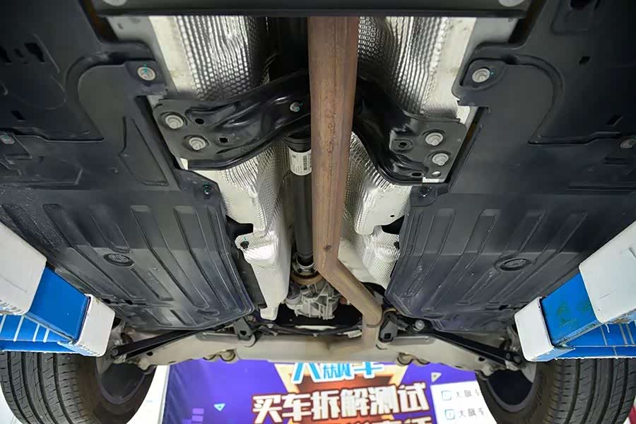 领克09:沃尔沃SPA护体,这底盘绝对国产顶级_车家号_发现车生活_汽车之家