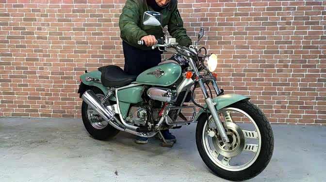 本田马格纳50声浪展示,听听本田50cc太子车的声浪吧!