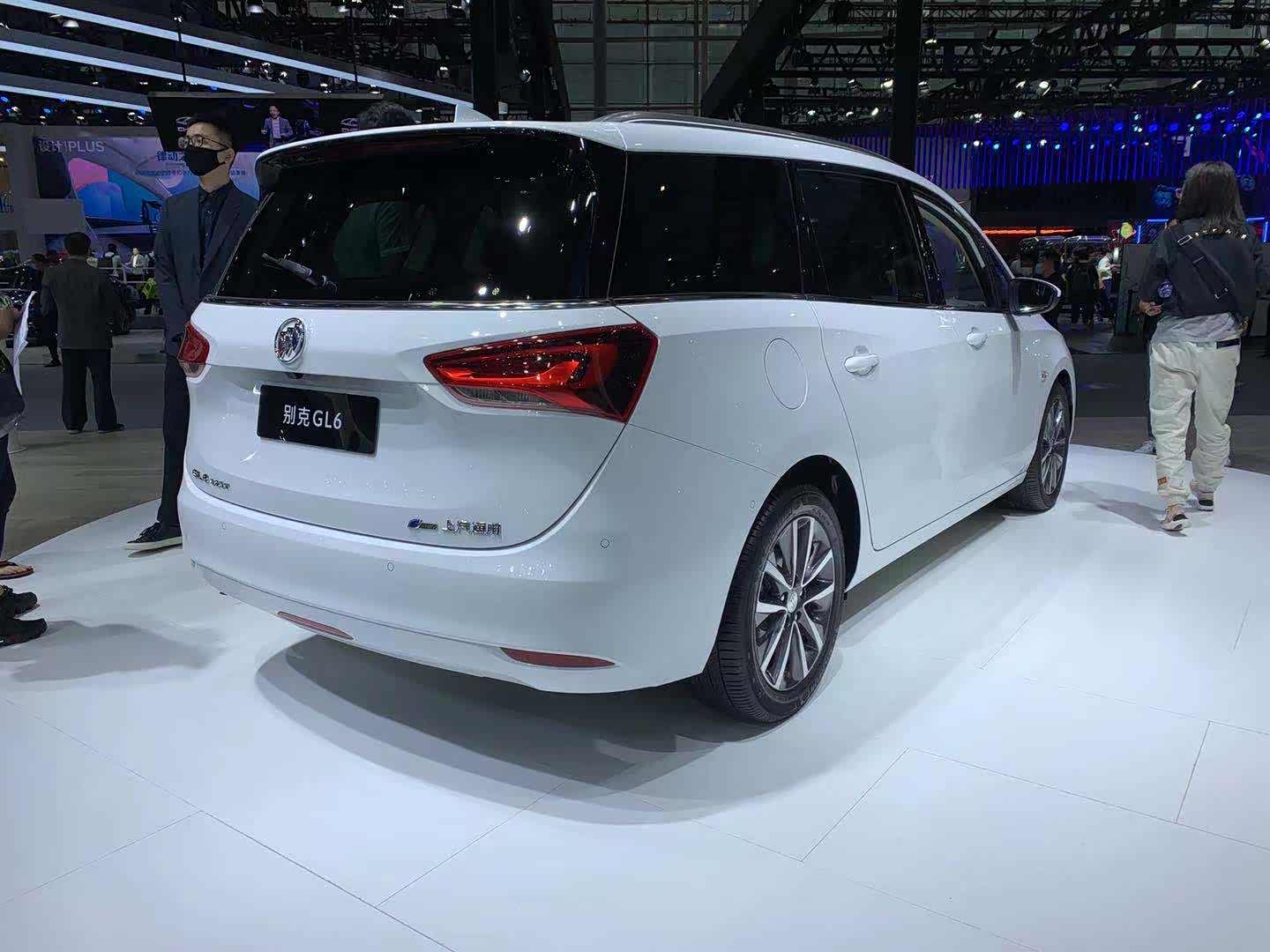 广州车展实拍新款别克gl6:标配大屏,搭载1.3t 48v轻混系统