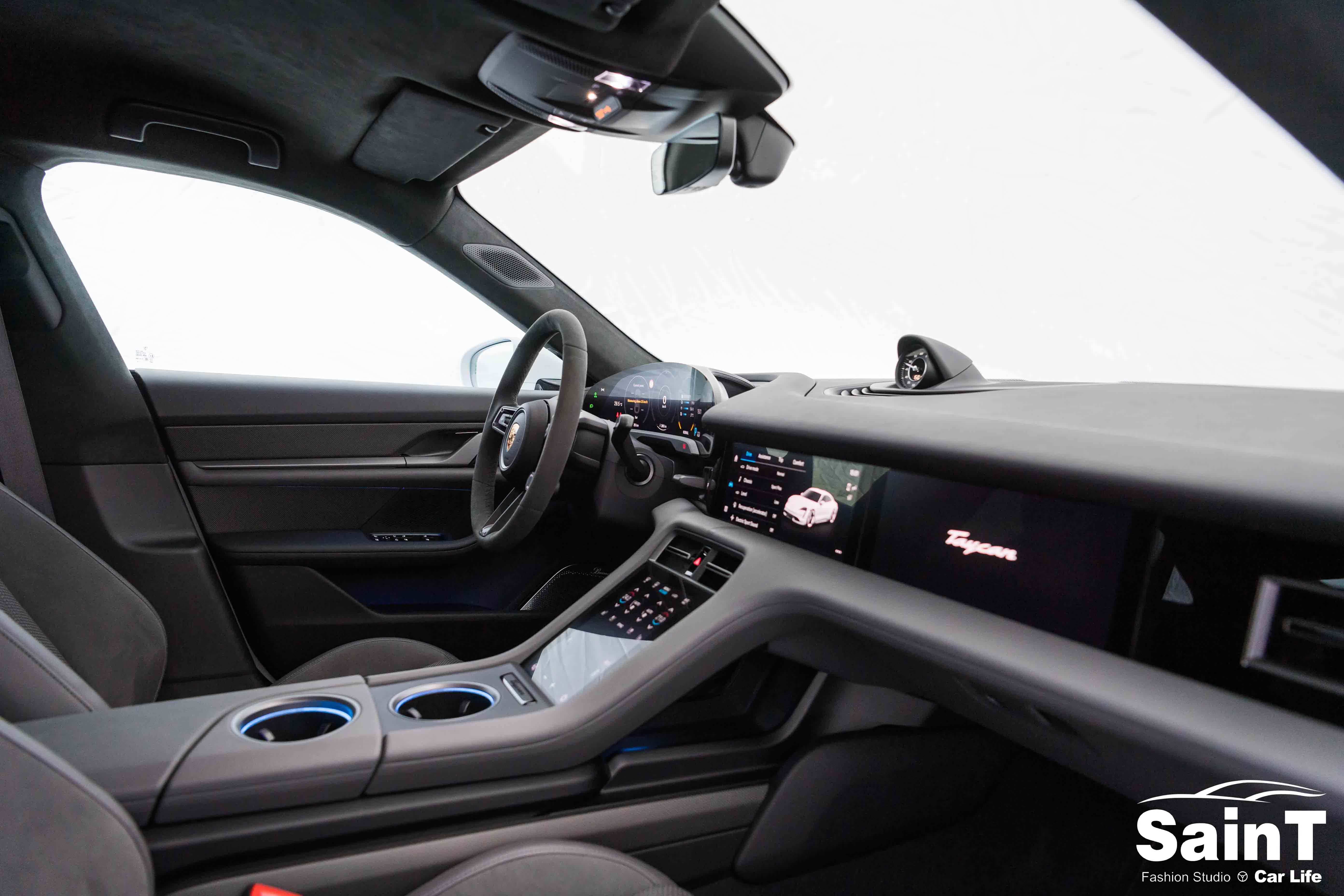 巅峰之作电驰神往全新taycanturbos登陆广州车展