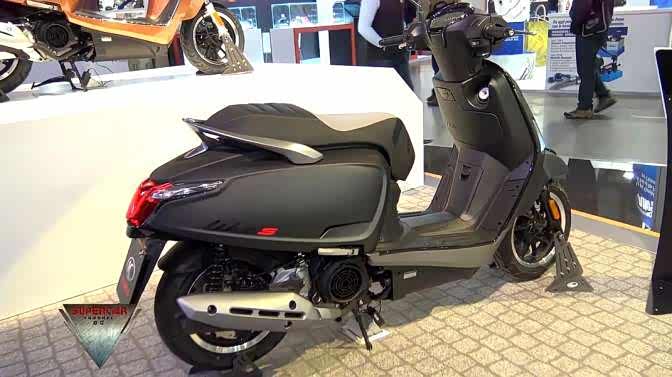 2020款光阳踏板车like125到货,近距离感受下