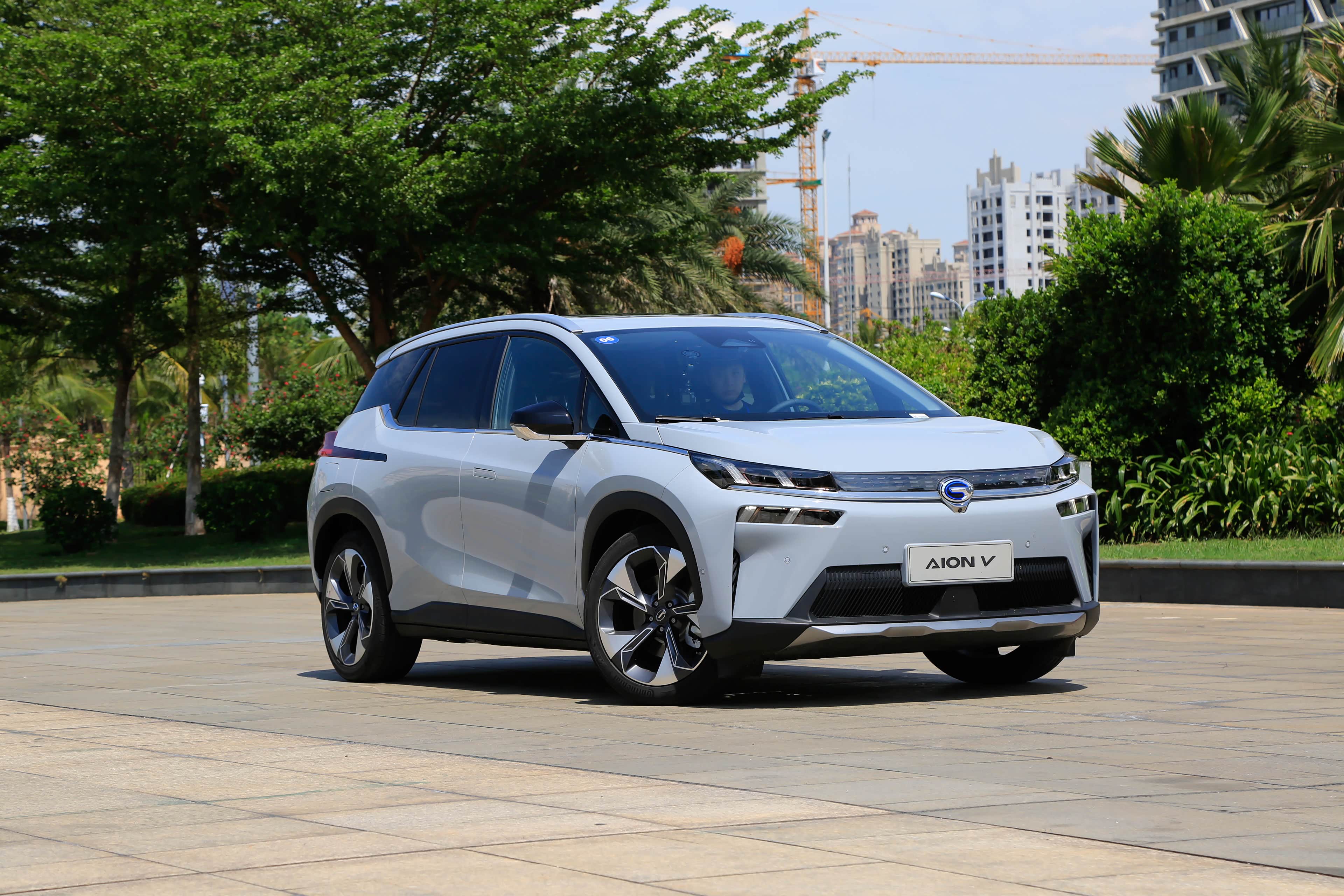 新车x问 丨 亮点颇多 预售17万的aion v能否成为爆款?