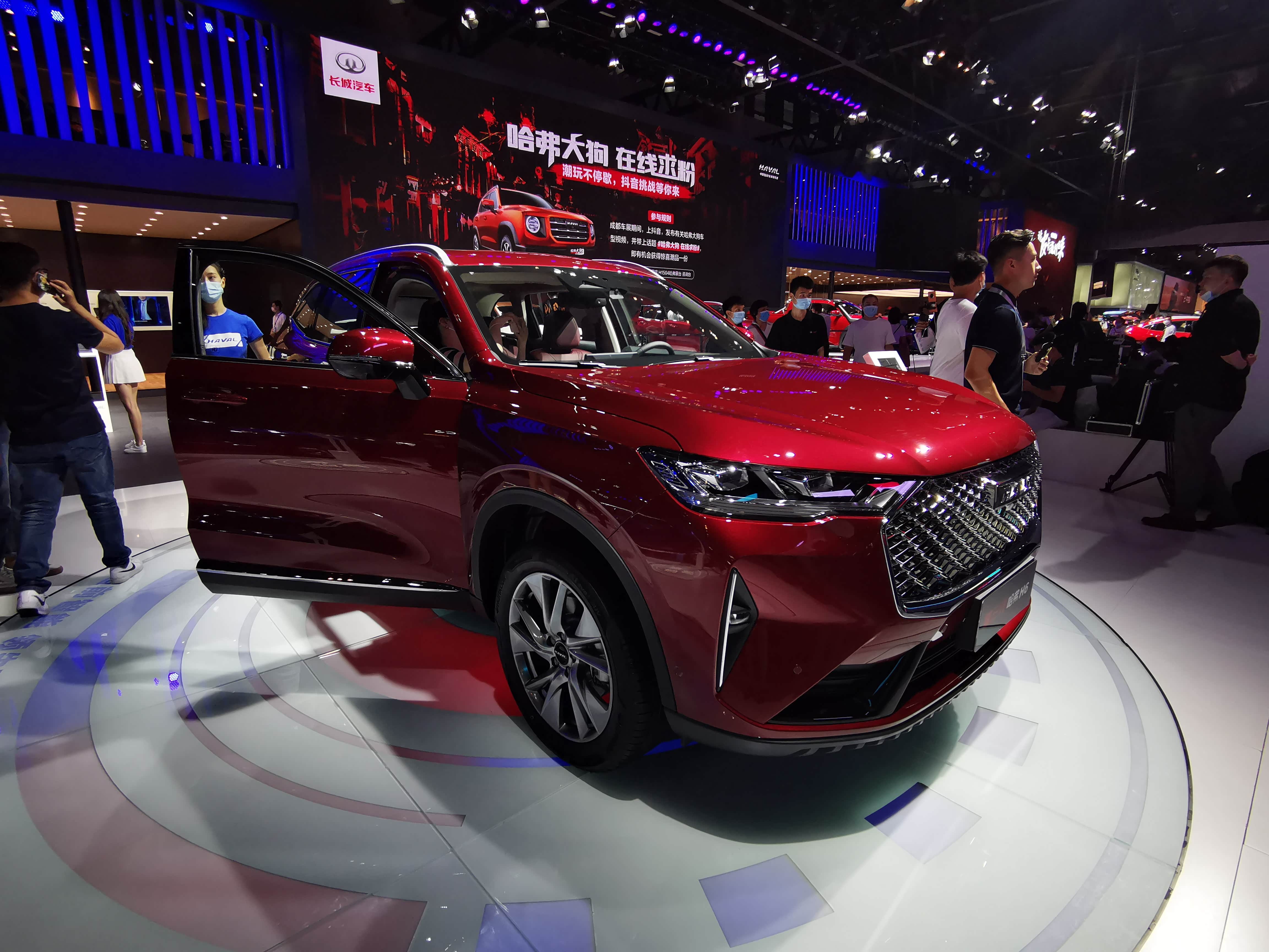 车展实拍第三代全新哈弗h6 新车实拍解析