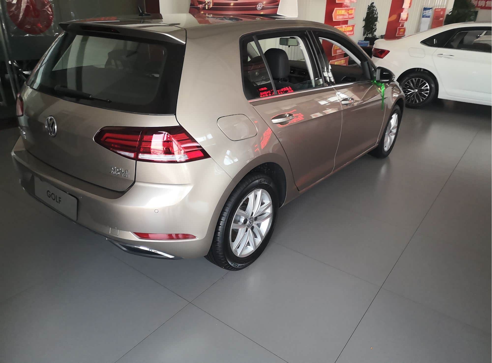 作为两厢车的高尔夫确实很不错