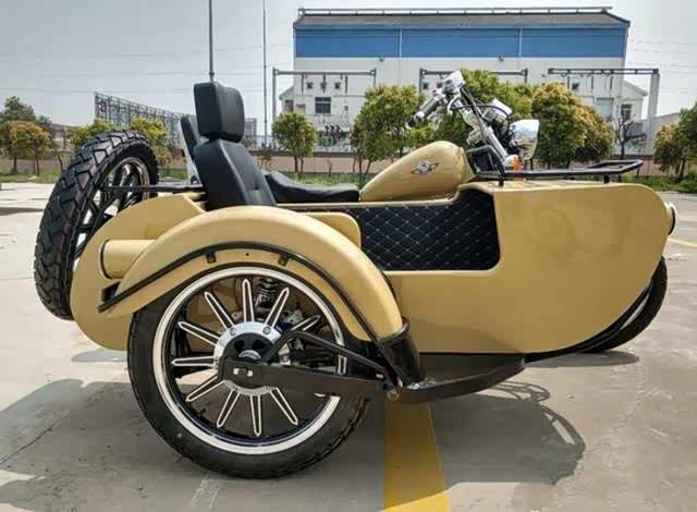 突击者"挎子"到来!2.48万,双缸水冷引擎,5速变速箱,真想买