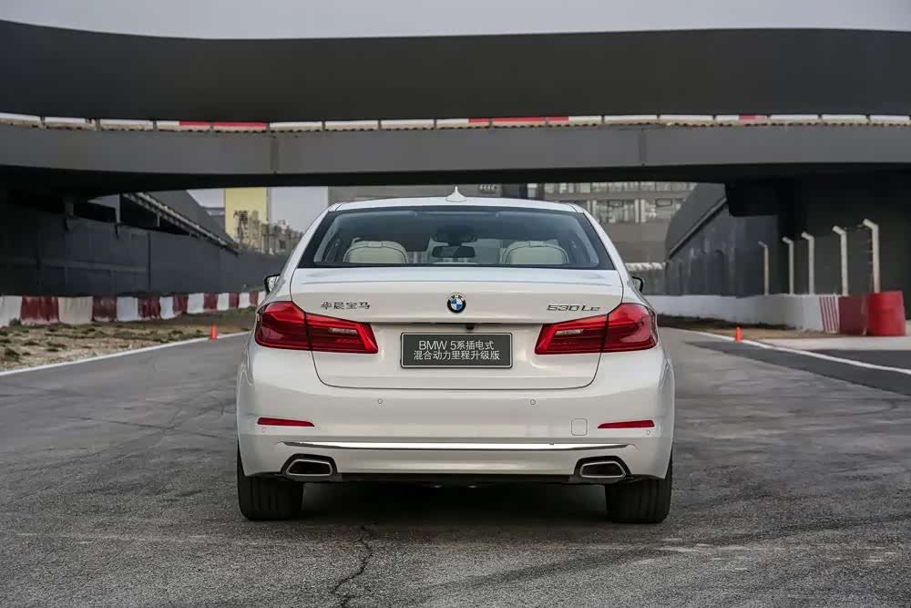 全新宝马530le续航大升级,你真的不考虑一下吗?