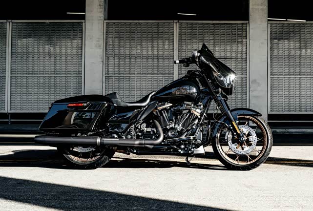 【哈雷戴维森 公路滑翔 road glide 哈雷戴维森_哈雷戴维森 公路滑翔