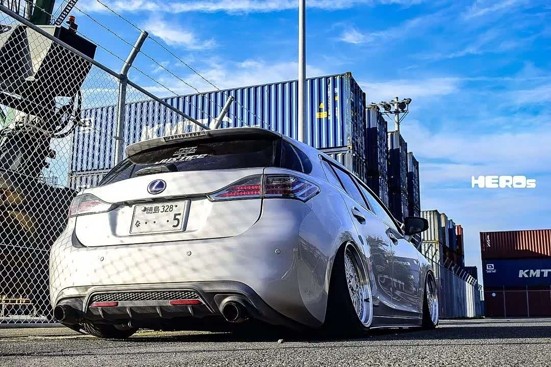 省油又好开改装又很帅雷克萨斯ct200h改装欣赏