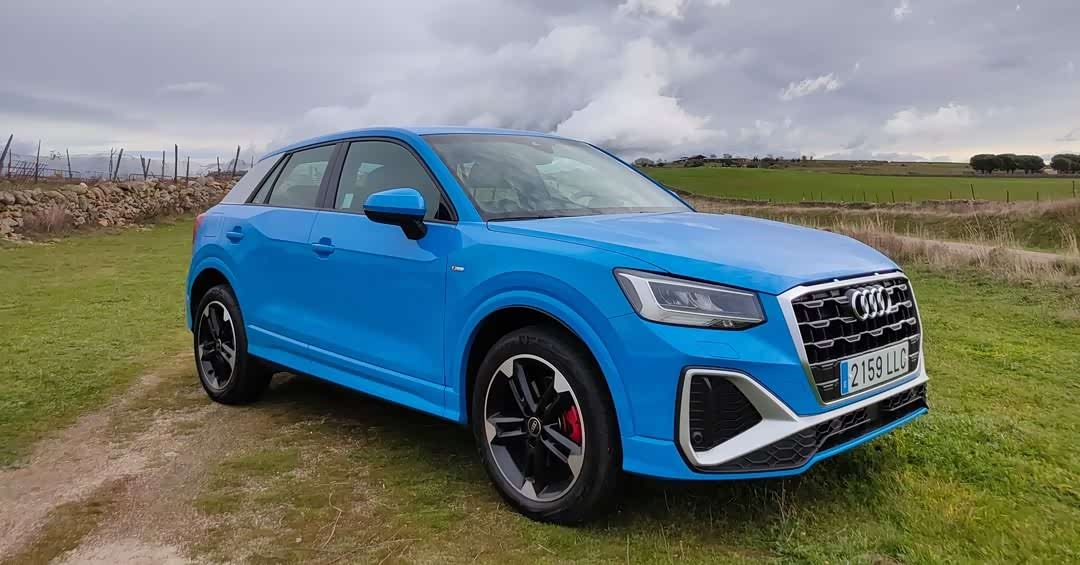 外观和内饰很时尚 比轿车更实用 新款奥迪q2实车