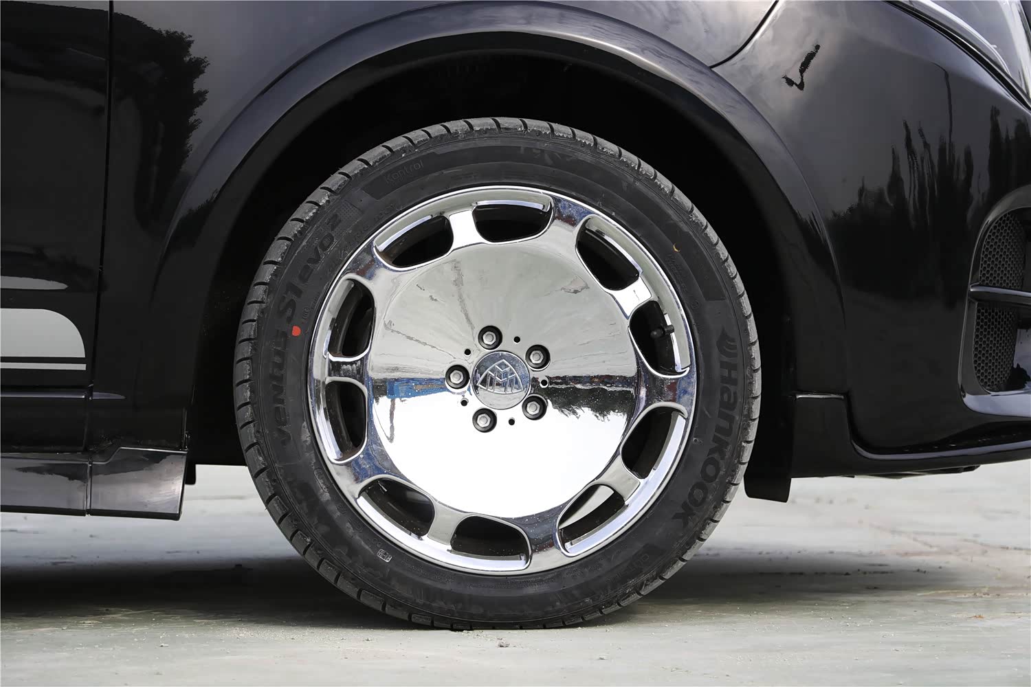 经典迈巴赫圆饼轮毂